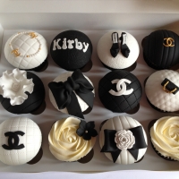 Chanel theme cupcakes